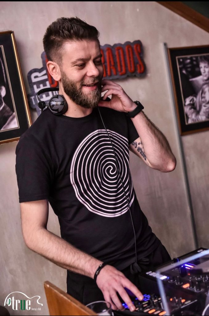 Dj Bobi G /Gradina cu Licurici