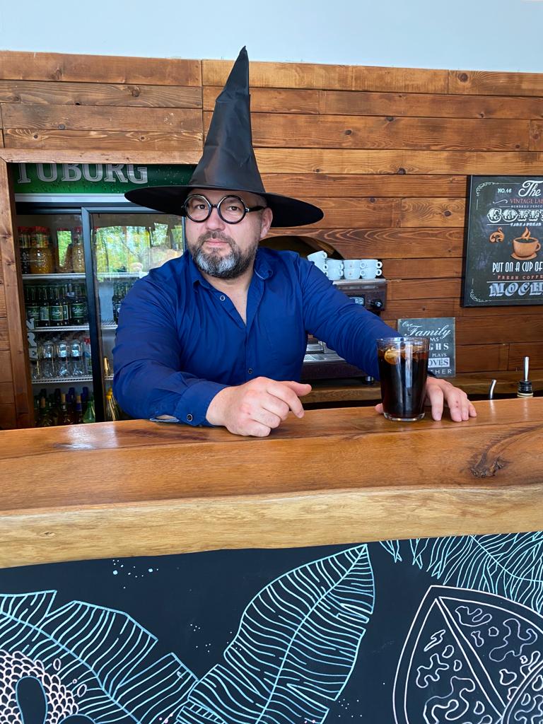 dj la gradina cu Licurici